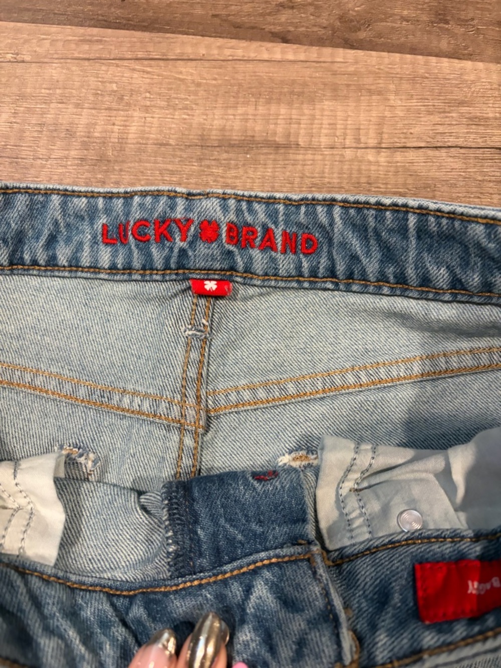 Lucky Brand Star Jeans - Picture 3 of 6